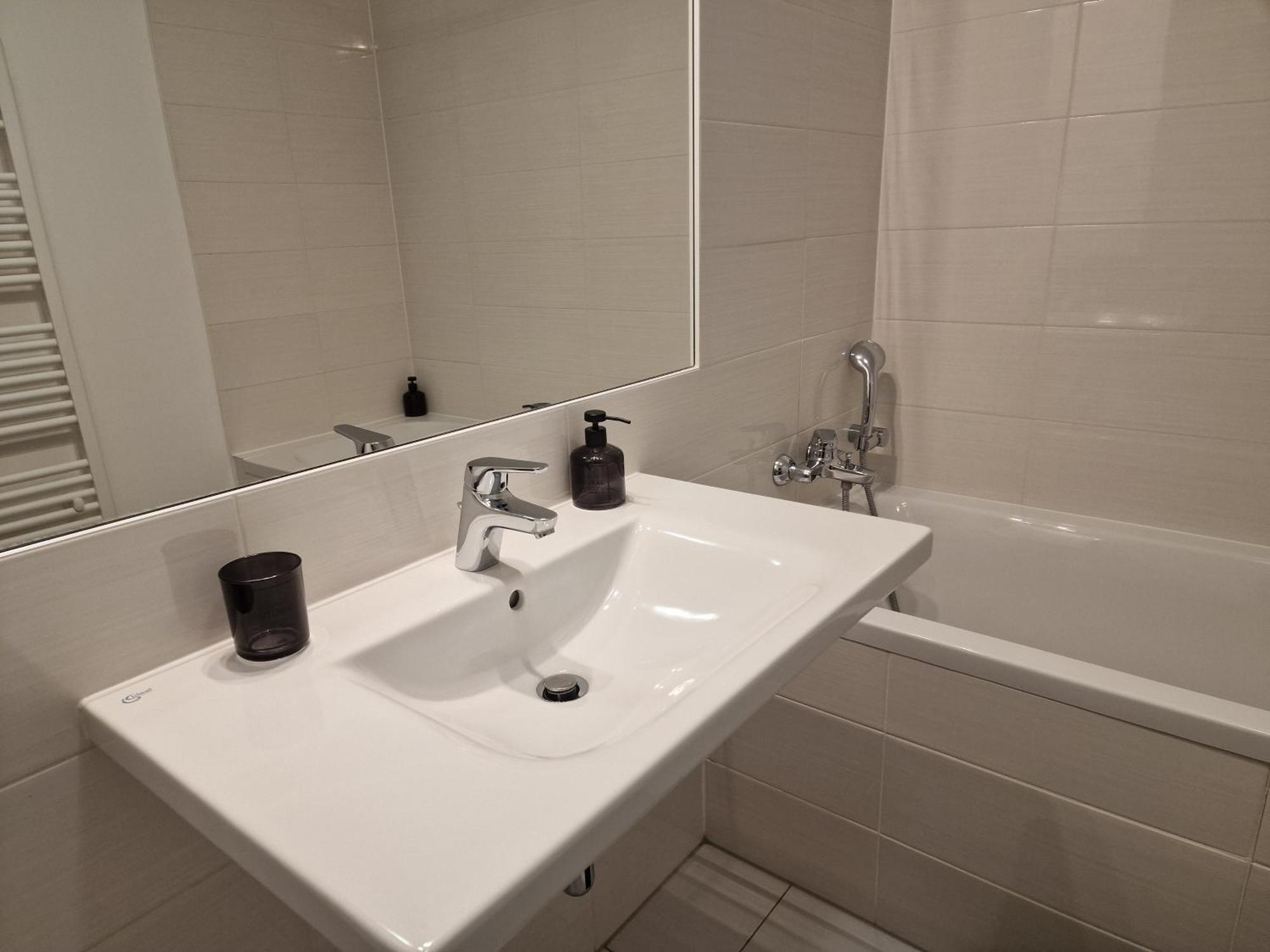 Stylish Panorama City Family Suite Μπρατισλάβα Εξωτερικό φωτογραφία